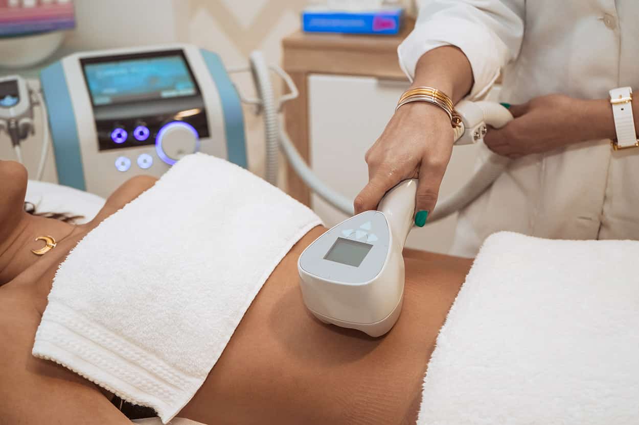 Non-surgical body sculpting, fat cavitation, and body contouring in Las Vegas